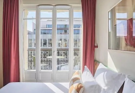 Apartment Avenue Des Champs-elysees, D'exception