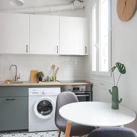 Avenue Des Champs-elysees, D'exception Apartment