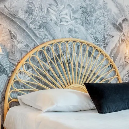 Pink Design 2bdr Flat In The Heart Of Bastille * Parigi