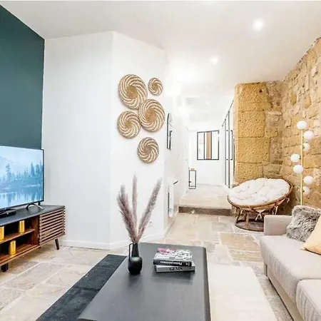 Apartment Keyz - Spacious 2bd In The Heart Of Le Marais *