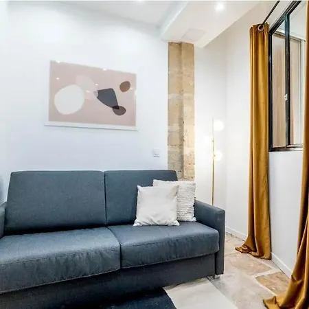 Keyz - Spacious 2bd In The Heart Of Le Marais Apartment *