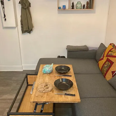 Calme 2 Pieces Apartment Paris