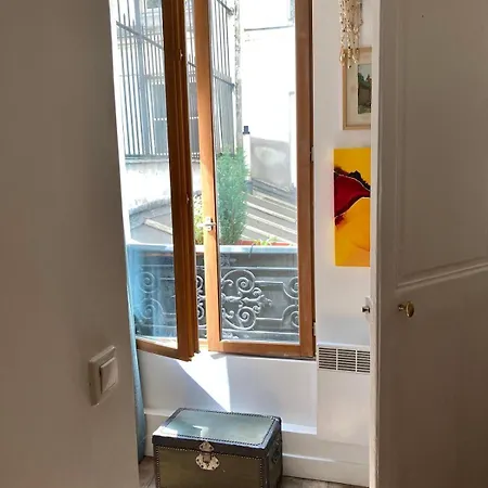 Apartment Calme 2 Pieces Paris