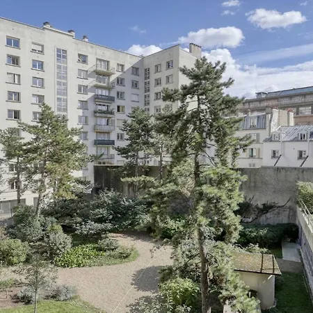 Spacious Contemporary Flat In The 15th - Mid-t *