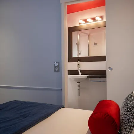 Hotel La Folie Des Pres - Saint-germain-des-pres 3*