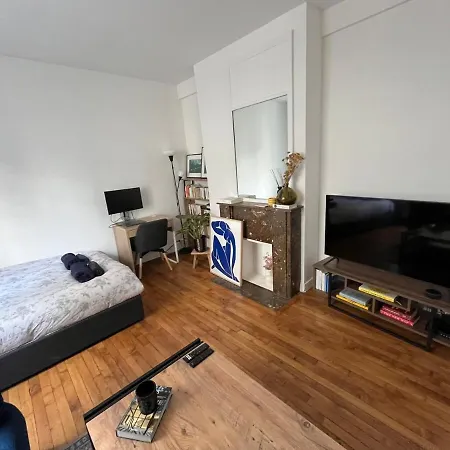 Charming Flat At The Heart Of Paris