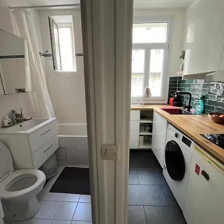Charming Flat At The Heart Of * Paris