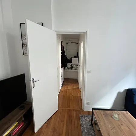Charming Flat At The Heart Of *
