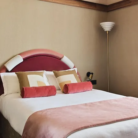 Western Mercedes Hotel