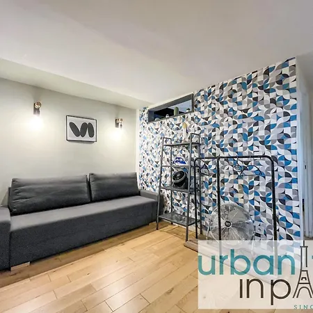 Urban Flat 89 - Charming 3 Bedroom Flat In Apartment