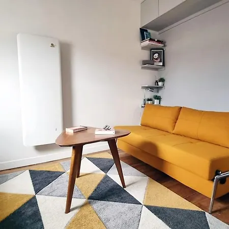 Charming Aligre Bastille Neighborhood Apartment Paris