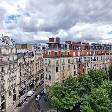 Charming Aligre Bastille Neighborhood Apartment *
