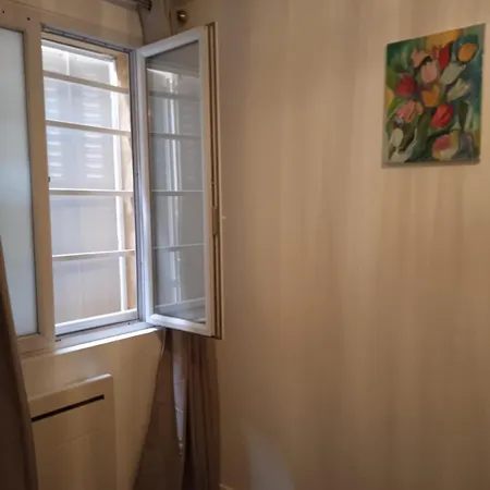 Center, 1br-4p, Sentier Apartment