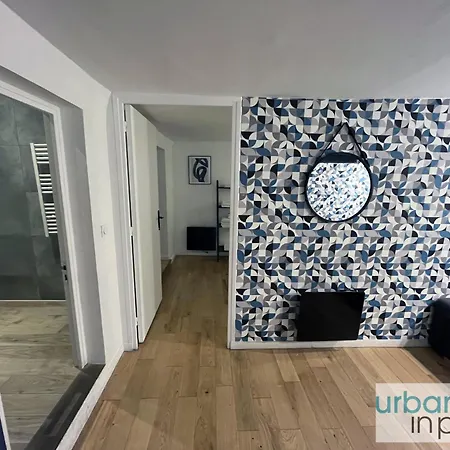 Urban Flat 89 - Charming Flat Apartment