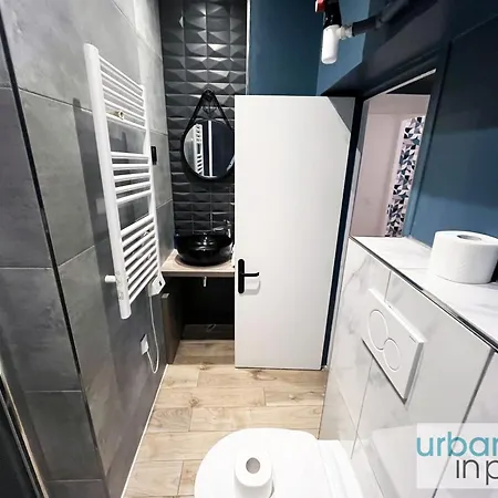 Urban Flat 89 - Charming Flat Apartment *