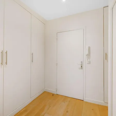 Hot District Faubourg Saint-denis Apartment