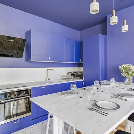 Apartment Blue Design 2bdr Flat In The Heart Of Bastille