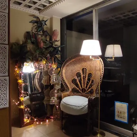 Holiday home Authentic House 2 Maisons 1 Ideale Pour Groupes, Capacite 30 Personnes Paris