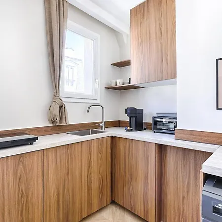 Apartment Barbes Buttes Chaumont Cosy 2p