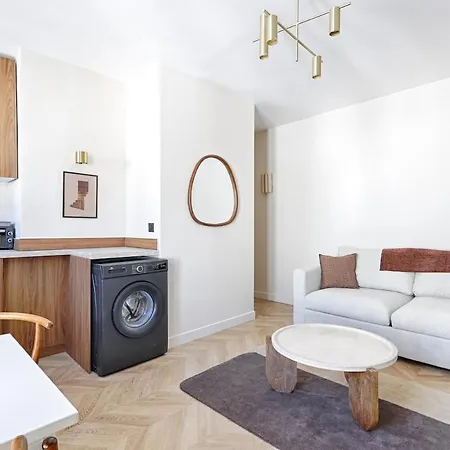 Barbes Buttes Chaumont Cosy 2p *