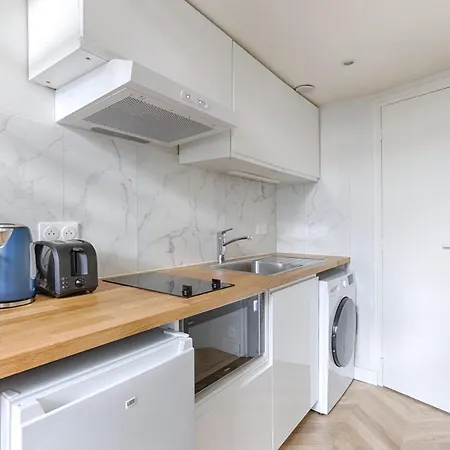 Apartment Cosy In Batignolles