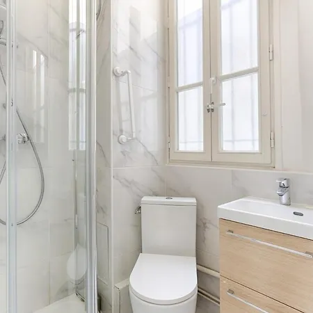 Cosy In Batignolles Apartment