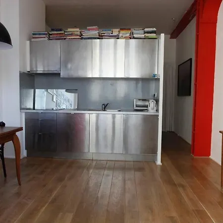 Apartment Tres Beau Loft Lumineux En Plein Coeur De Belleville