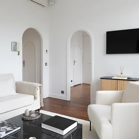 Pick A Flat's In Saint Louis - Quai Des Orfevres *