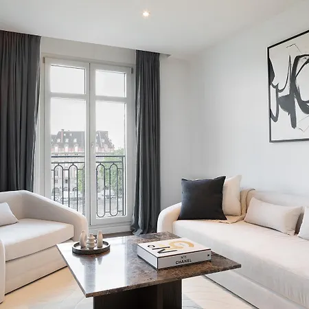 Pick A Flat's In Saint Louis - Quai Des Orfevres