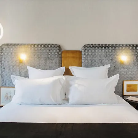 Handsome Hotel 3*