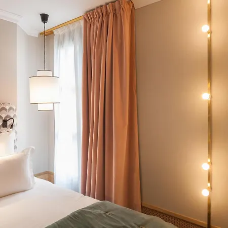 Handsome Hotel Paris