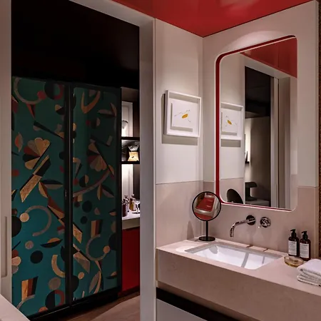 Experimental Marais Hotell