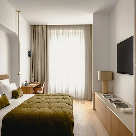 Hotel 1.75 La Source Paris