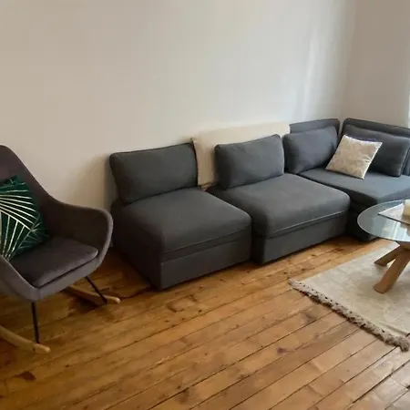 Quiet In Center Apartment Paris