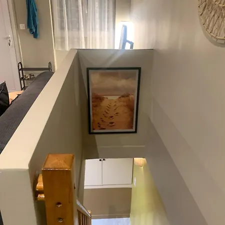 Montmartre Shelter Apartment Paris