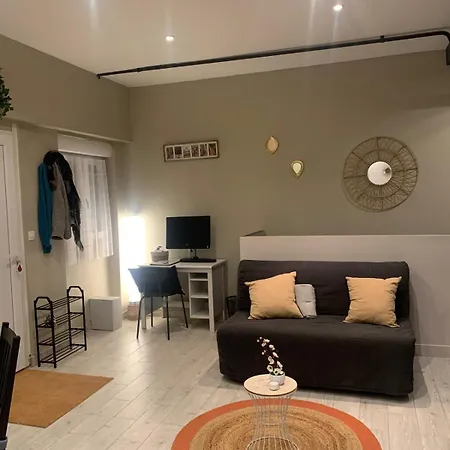 Apartment Montmartre Shelter