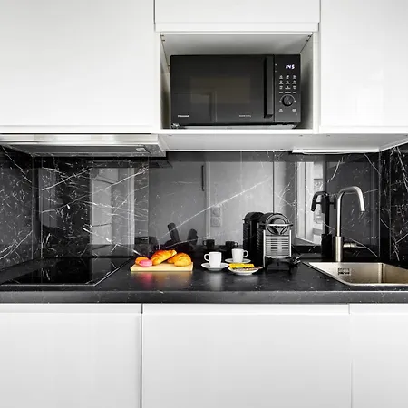 Apartment Lea Beautiful Parisian *
