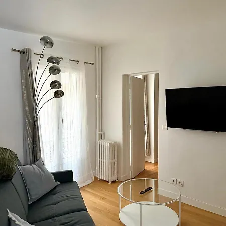 Cocon Au Coeur De Montmartre Homestay *