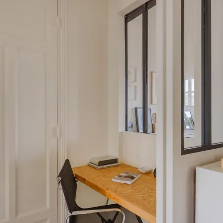 Les Amandiers Apartment Paris