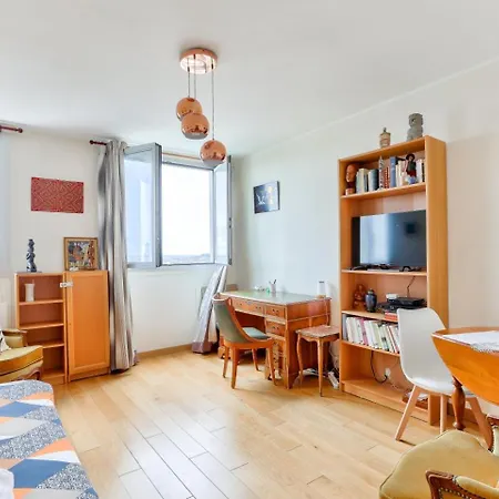 1br Flat View On Eiffel Tower And Sacre-coeur Paris