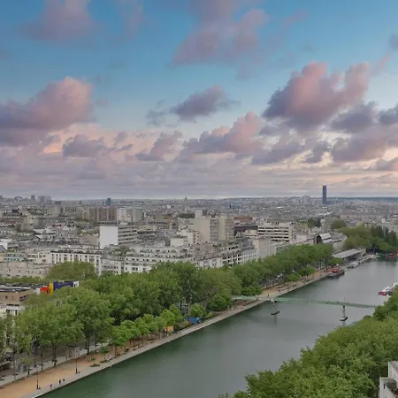 1br Flat View On Eiffel Tower And Sacre-coeur * Paris