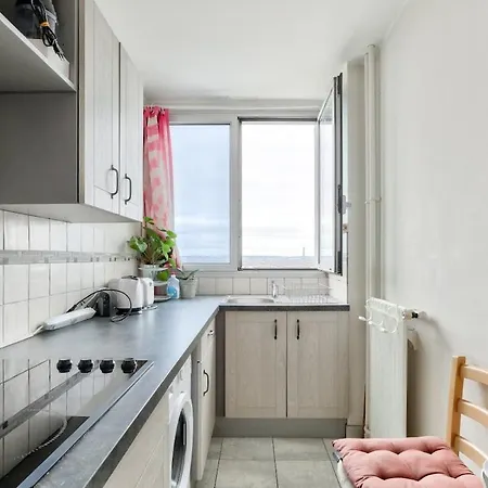 Apartment 1br Flat View On Eiffel Tower And Sacre-coeur Paris