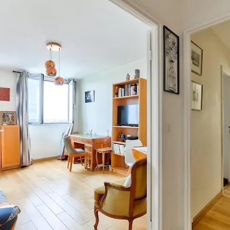 1br Flat View On Eiffel Tower And Sacre-coeur * Paris