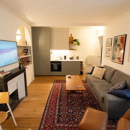 Apartment Minimalist Haussmannian 11 Paris