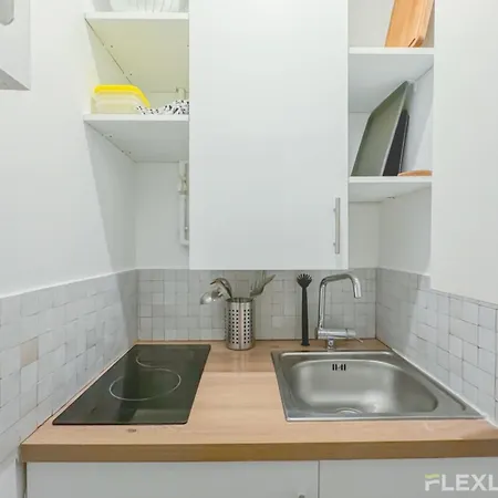 Flexliving - - Jarente Apartment Paris