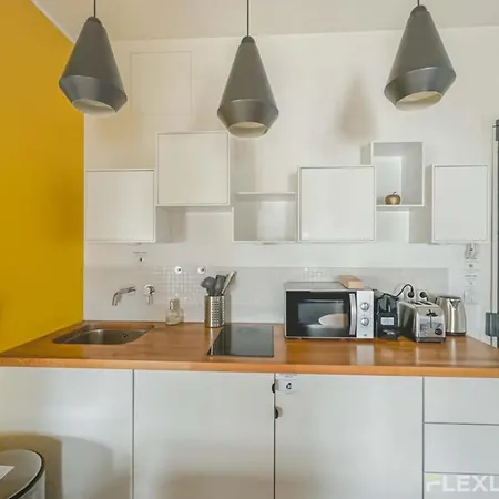 Apartment Flexliving - Onebedroom - Malesherbes - Eiffel Tower View *