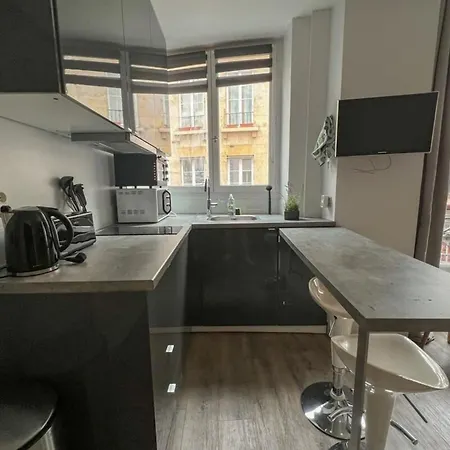 Flexliving - Beautiful 2-room - Chaussee D'antin - 09