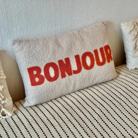 Apartment Petit Paris