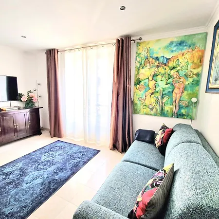 Arc De Triomphe- Tour Eiffel - Champs Elysees - 4 People Apartment Paris