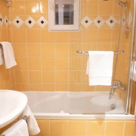 Le Notre Dame Apartment
